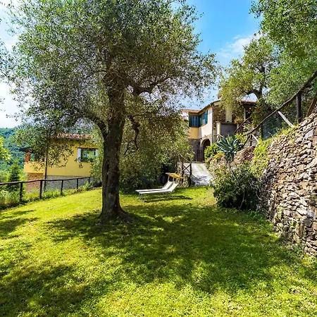 Hostdomus - Olive & Garden Lejlighed Garlenda